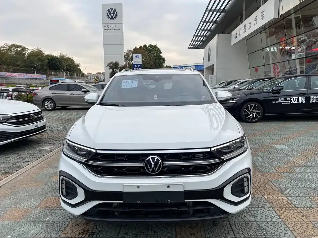 Volkswagen T-Roc 2023 из CN, фото 8
