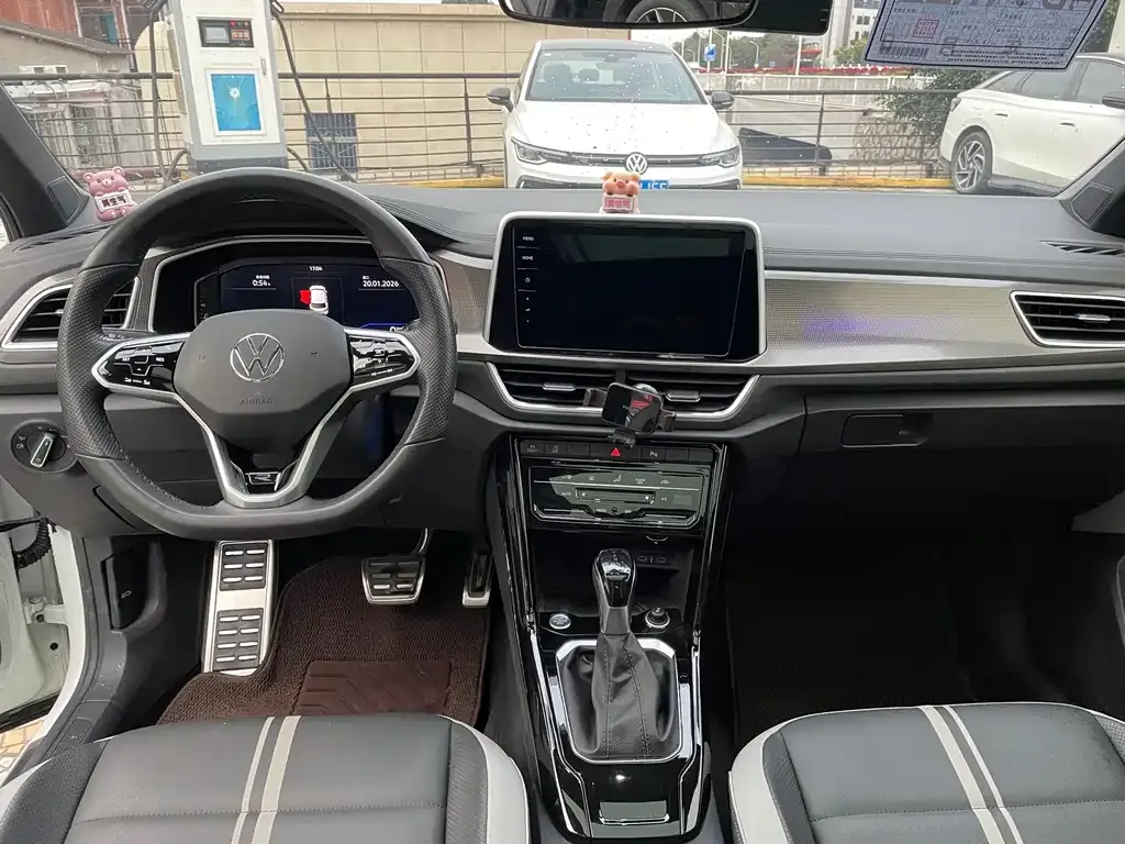 Volkswagen T-Roc 2023 из CN, фото 9