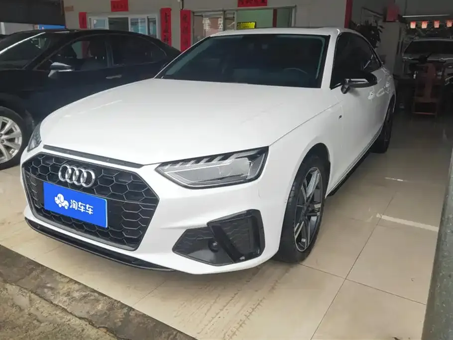Audi A4L 2022 из CN, фото 1