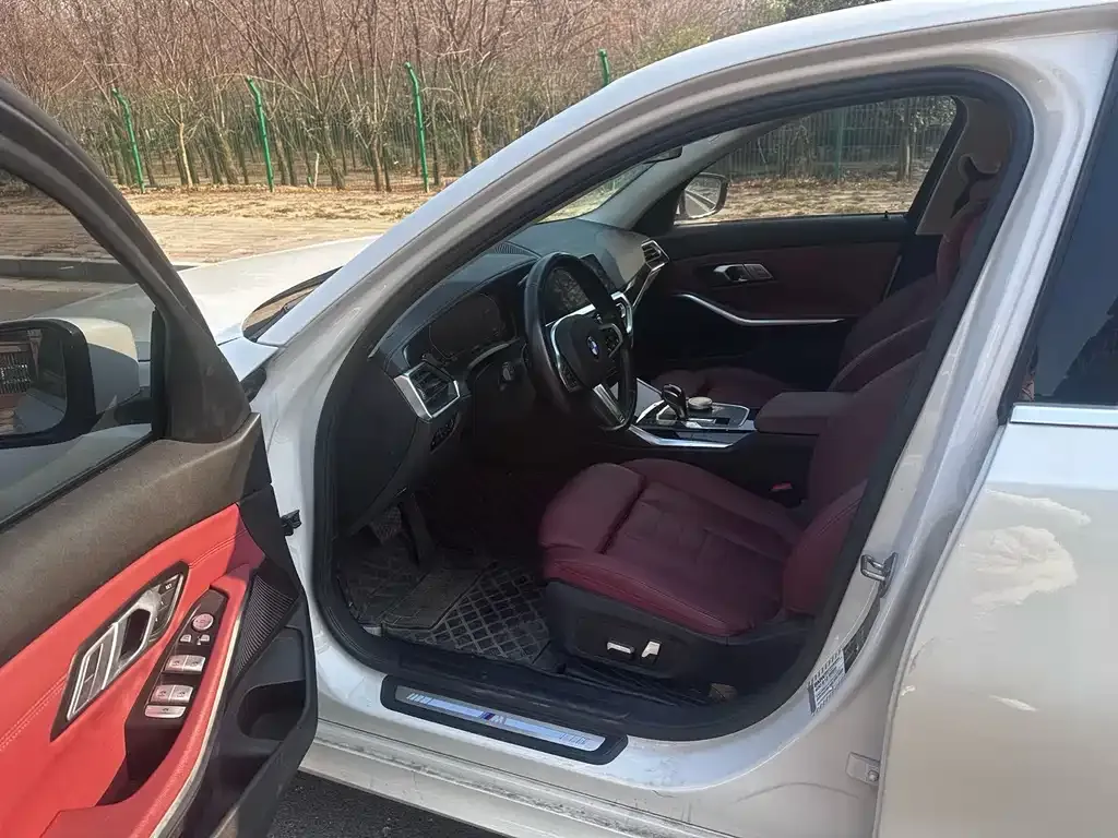 BMW 3 Series 2021 из CN, фото 6