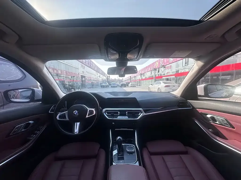 BMW 3 Series 2021 из CN, фото 2