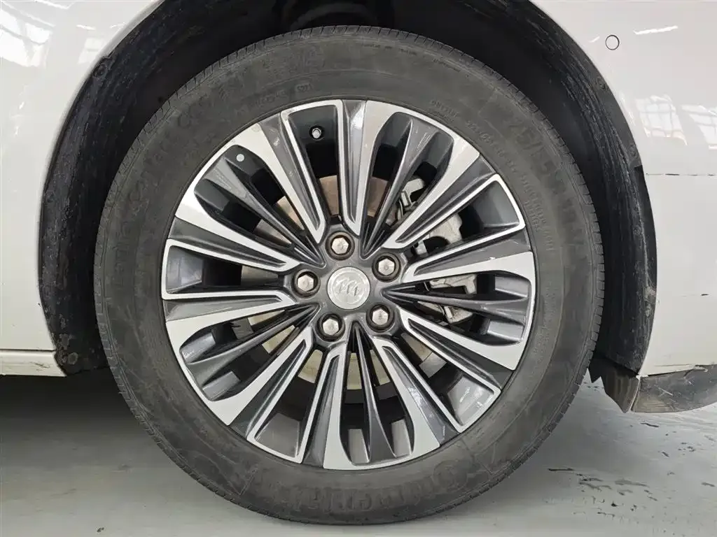 Buick GL8 2022 из CN, фото 9