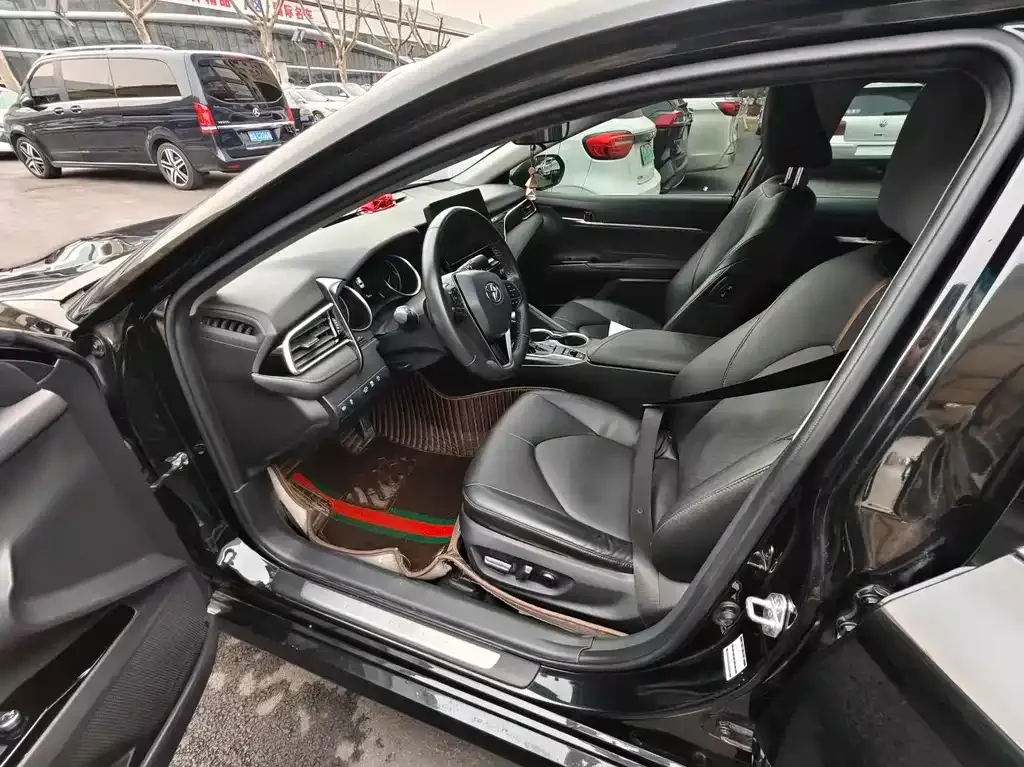 Toyota Camry 2023 из CN, фото 3