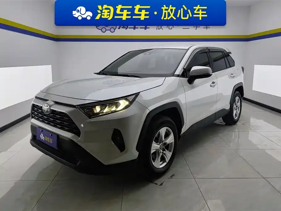 Toyota RAV4 2024 из CN, фото 1