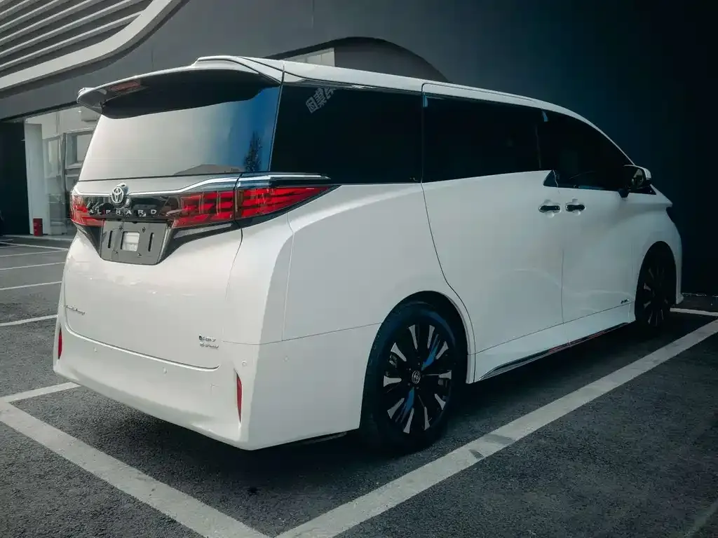 Toyota Alphard 2024 из CN, фото 8