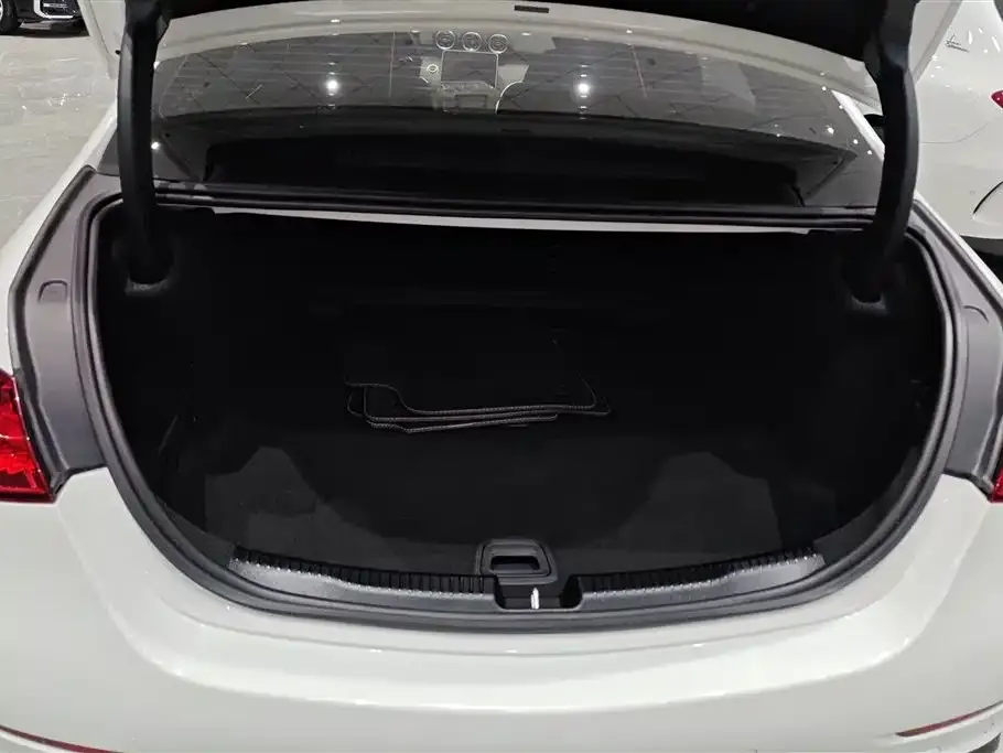 Mercedes-Benz C-Class 2023 из CN, фото 10