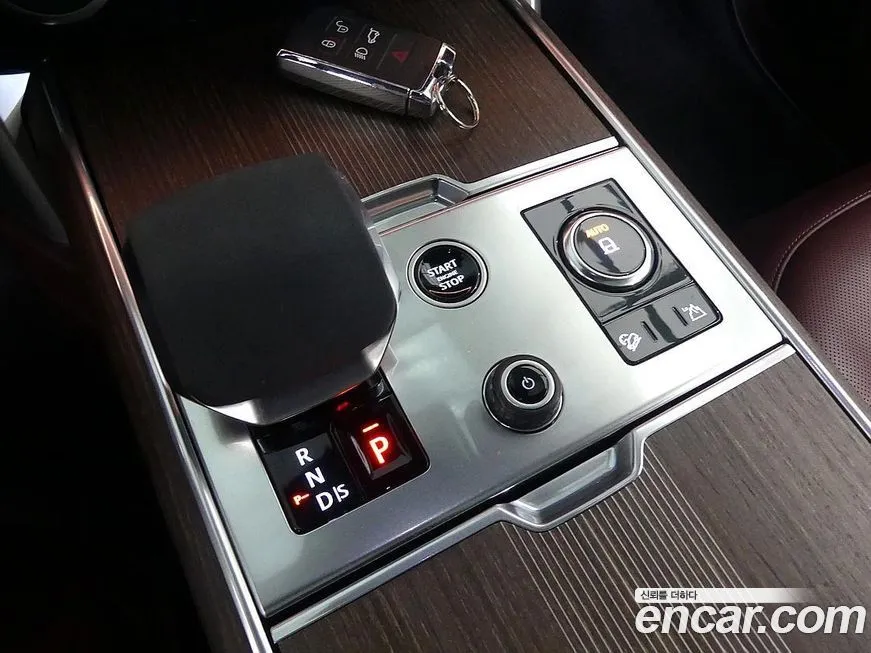 Land Rover Range Rover 2023 из KR, фото 10