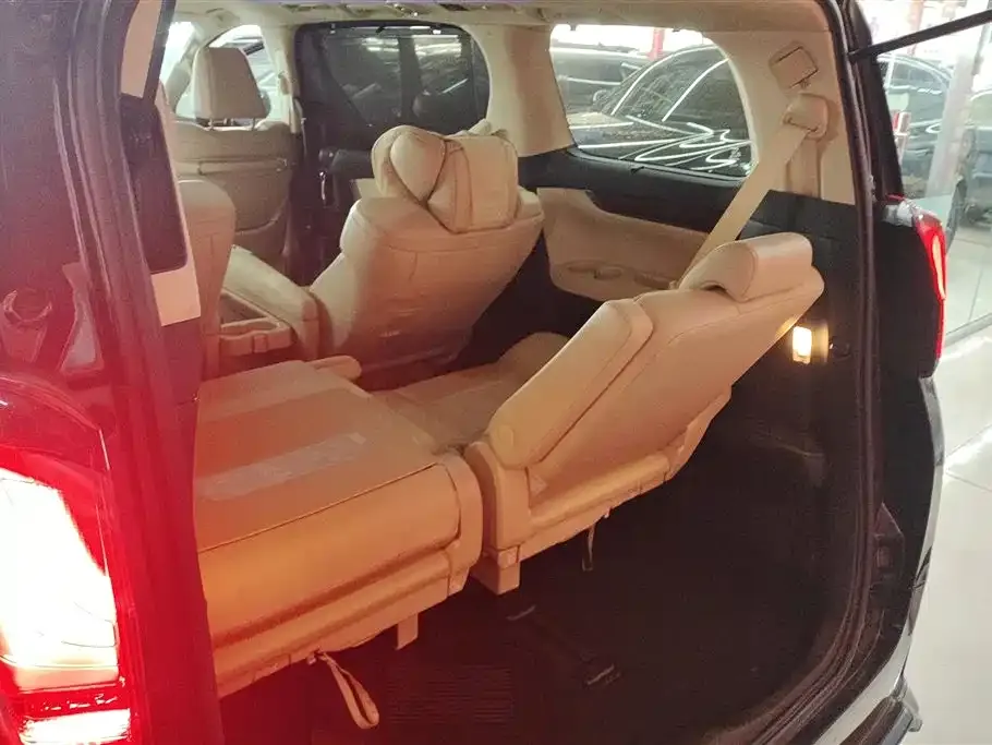 Toyota Alphard 2022 из CN, фото 3