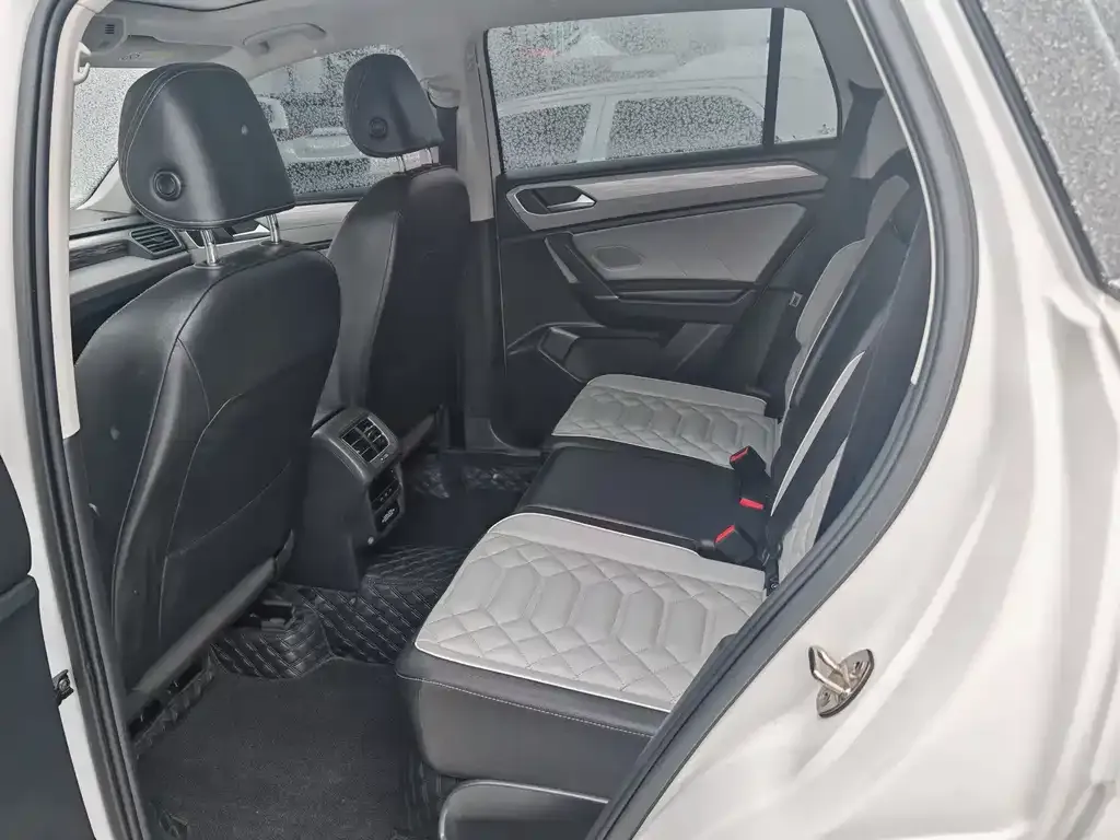Volkswagen Tayron 2024 из CN, фото 5