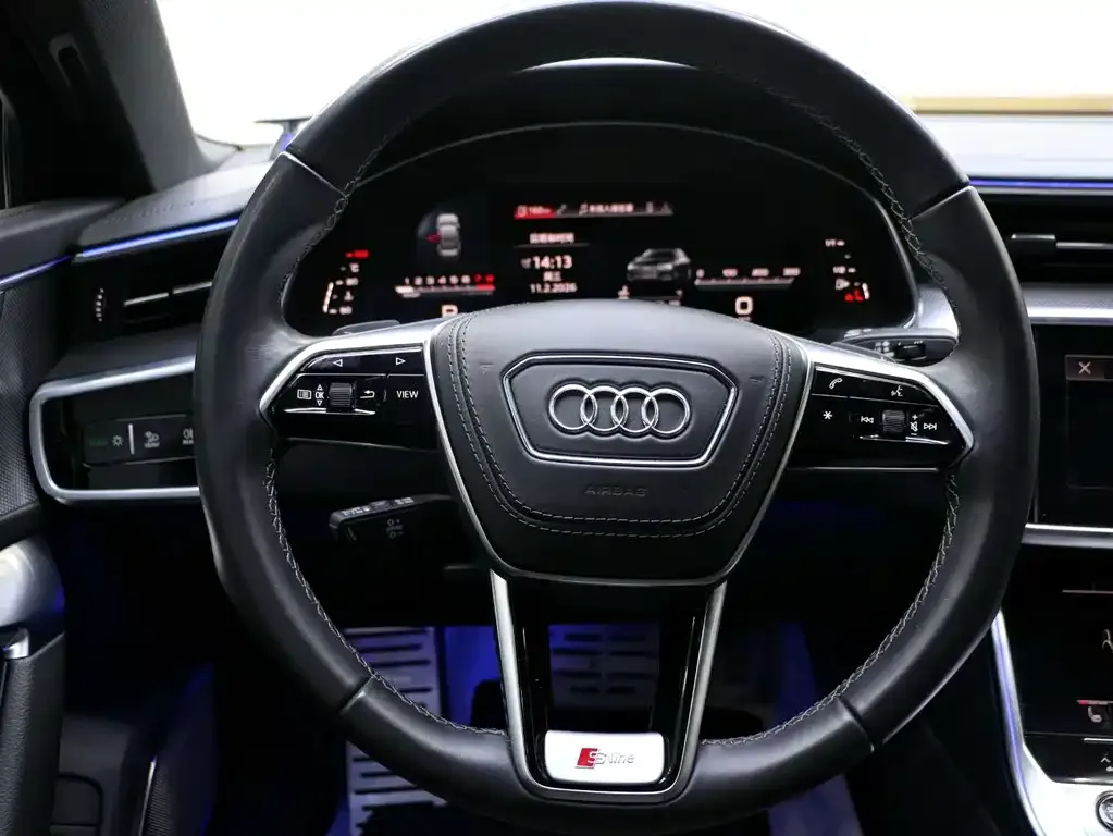 Audi A6L 2024 из CN, фото 10