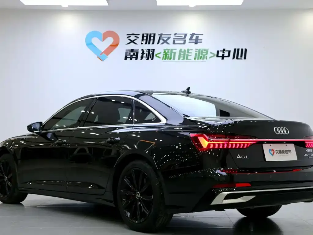 Audi A6L 2024 из CN, фото 7