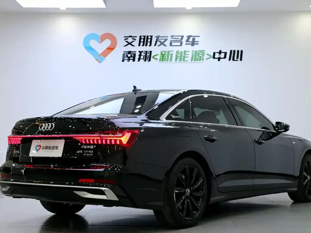Audi A6L 2024 из CN, фото 3
