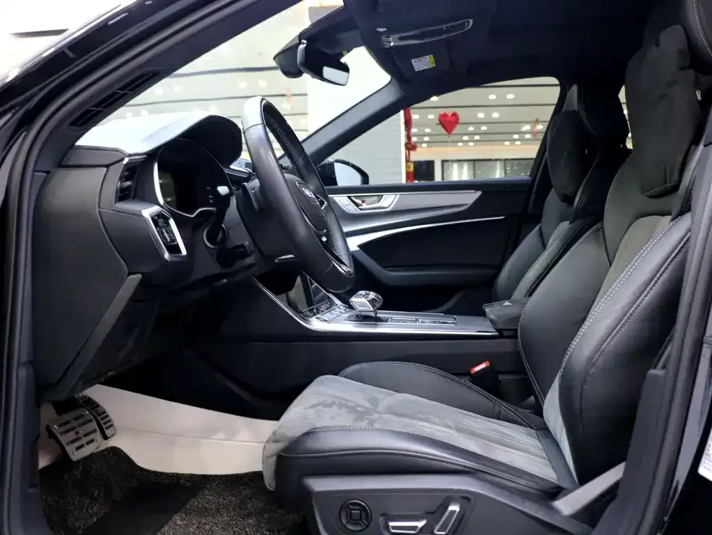 Audi A6L 2024 из CN, фото 8