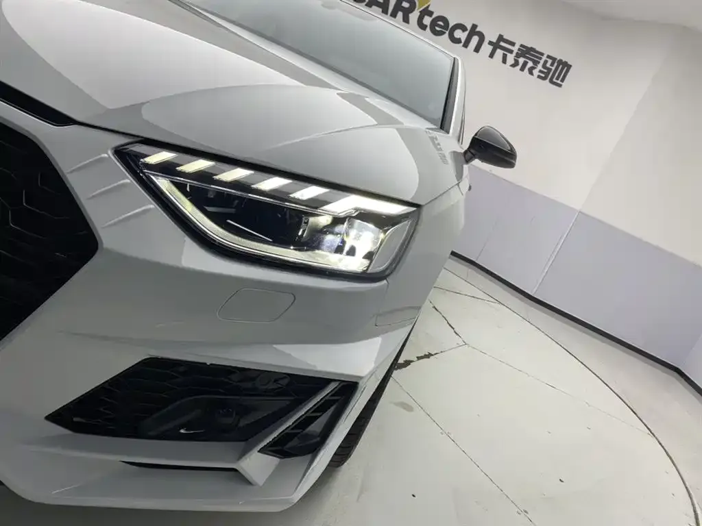 Audi A4L 2024 из CN, фото 3