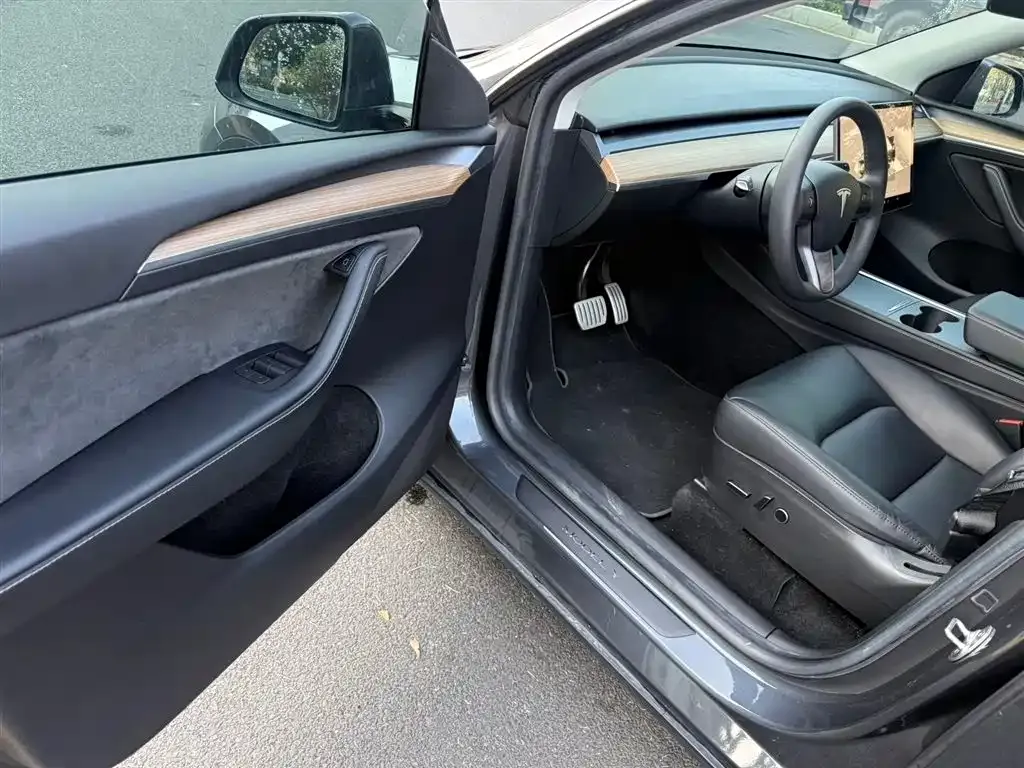 Tesla Model Y 2022 из CN, фото 7
