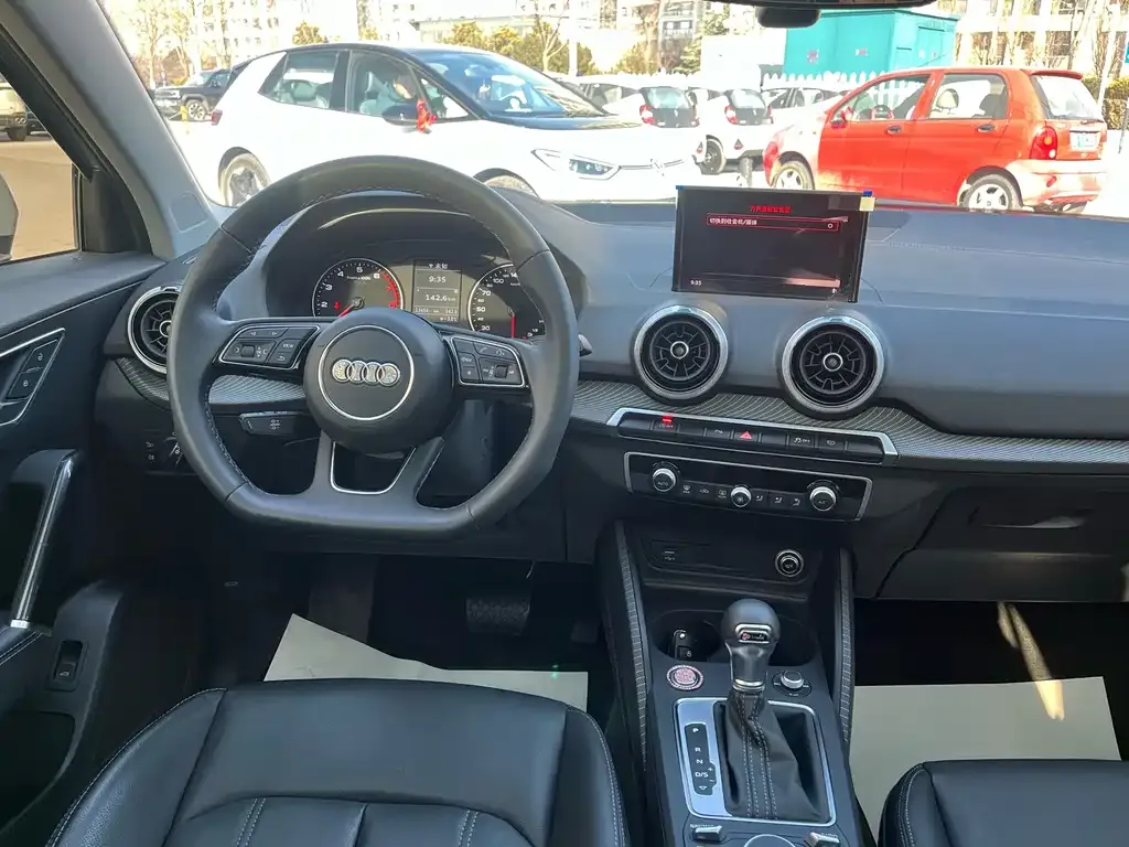Audi Q2L 2024 из CN, фото 2