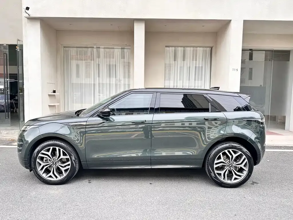 Land Rover Evoque 2023 из CN, фото 7