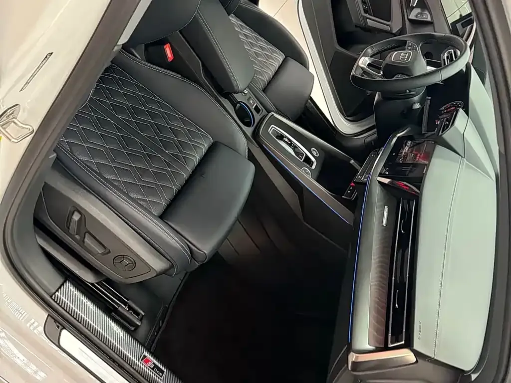 Audi A3 2025 из CN, фото 6