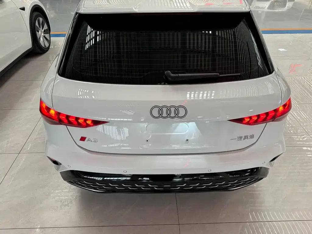 Audi A3 2025 из CN, фото 5