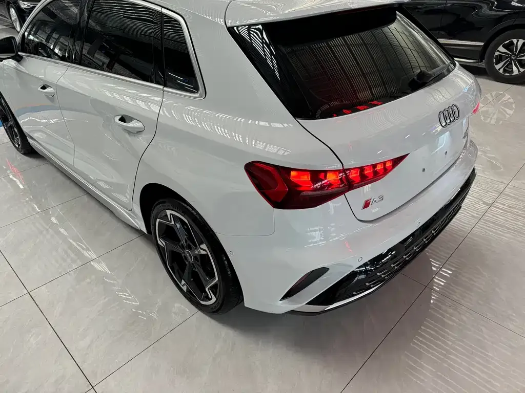 Audi A3 2025 из CN, фото 8