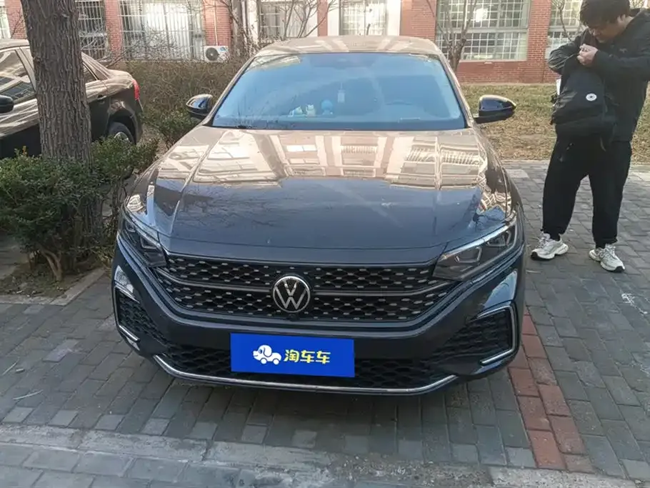 Volkswagen Passat 2023 из CN, фото 9