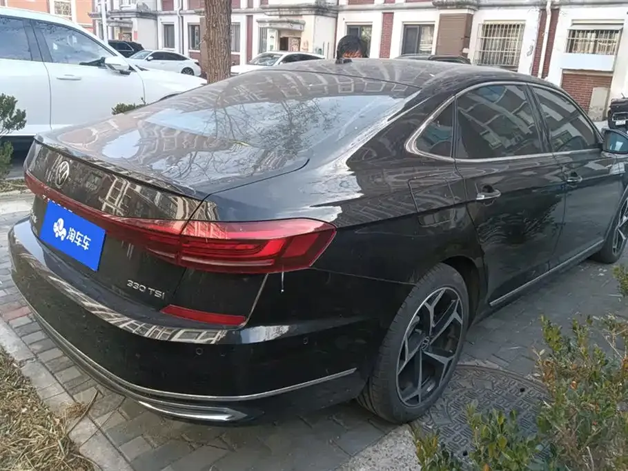 Volkswagen Passat 2023 из CN, фото 5