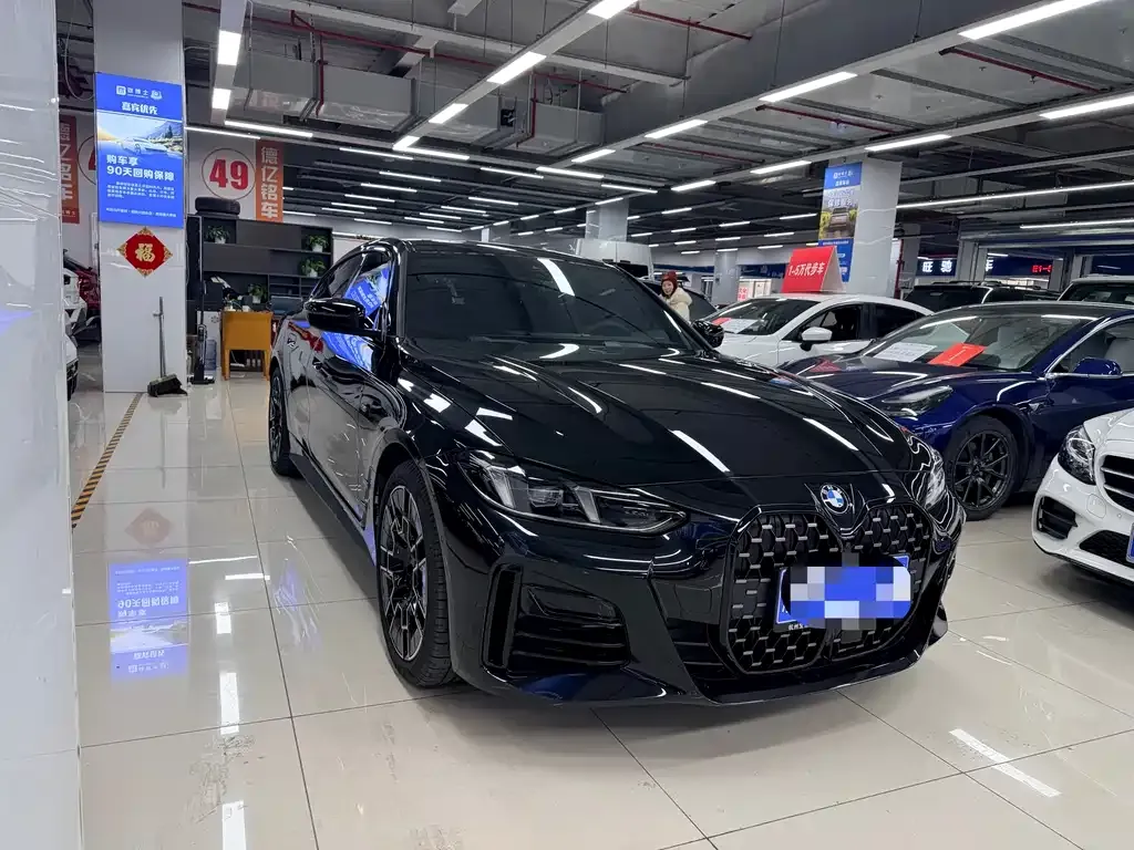 BMW 4 Series 2025 из CN, фото 9
