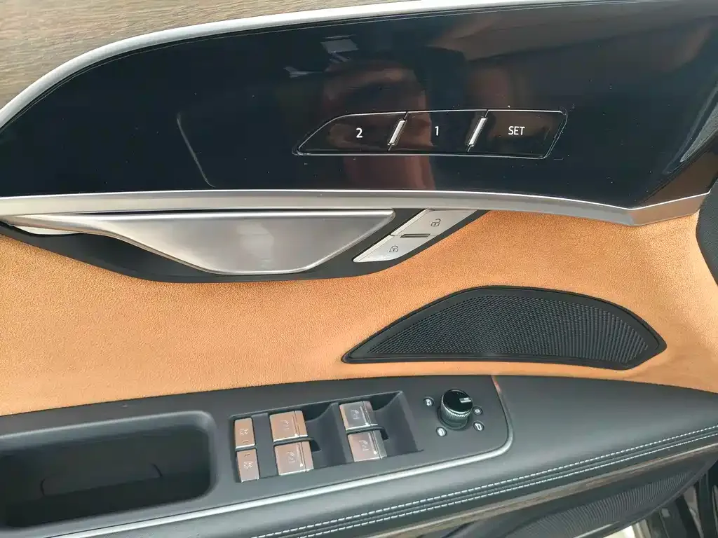 Audi A8 2025 из CN, фото 9