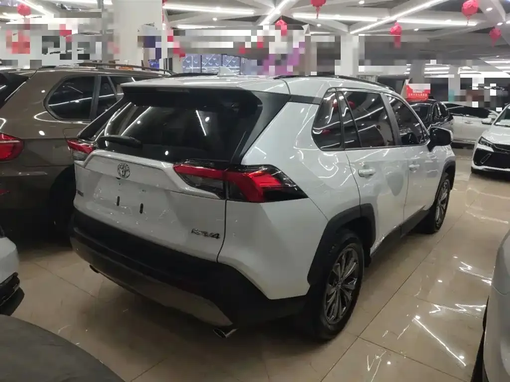 Toyota RAV4 2024 из CN, фото 10