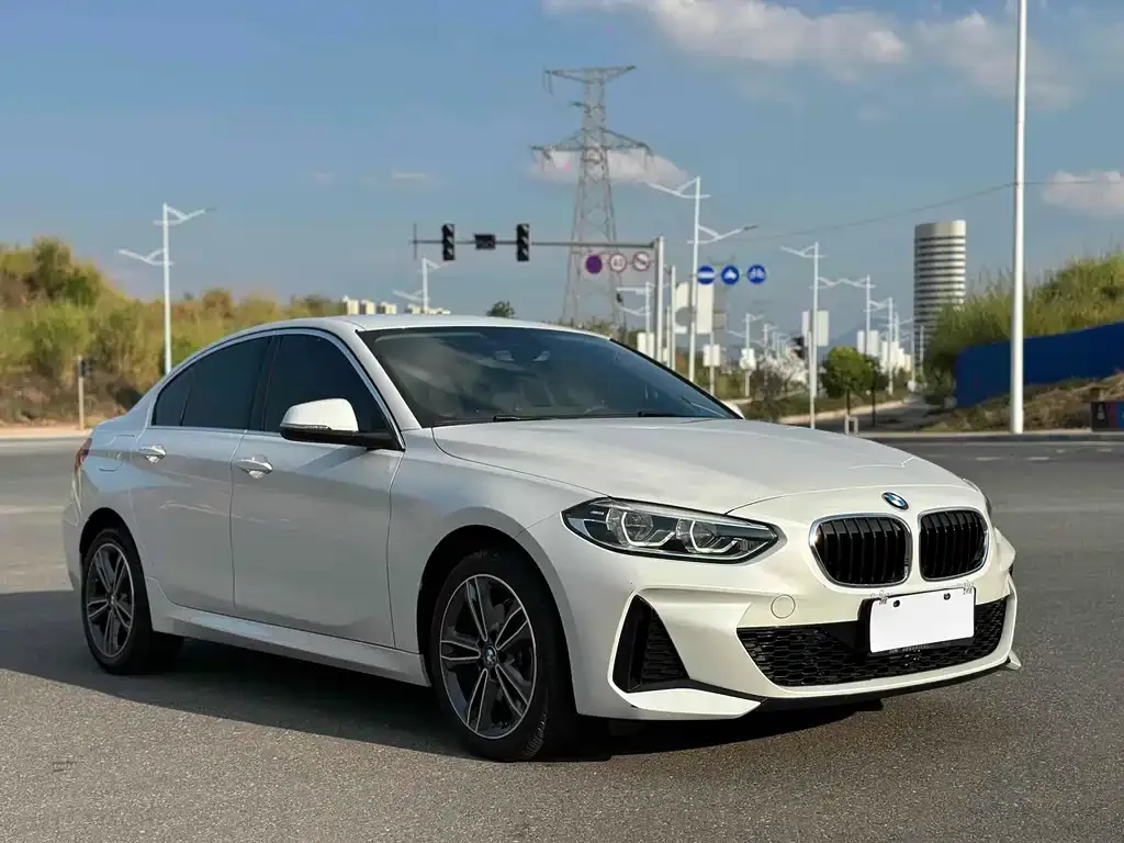 BMW 1 Series 2022 из CN, фото 3