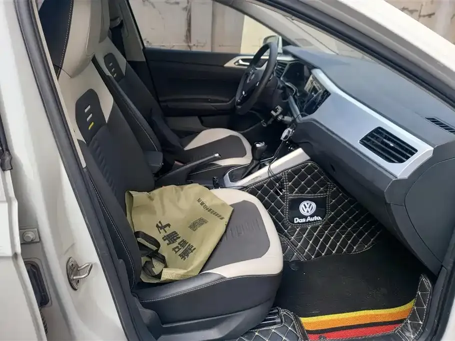 Volkswagen Polo 2023 из CN, фото 4