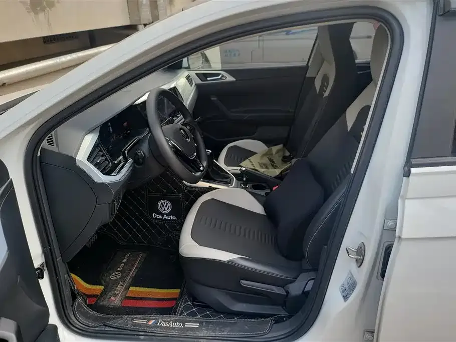 Volkswagen Polo 2023 из CN, фото 9