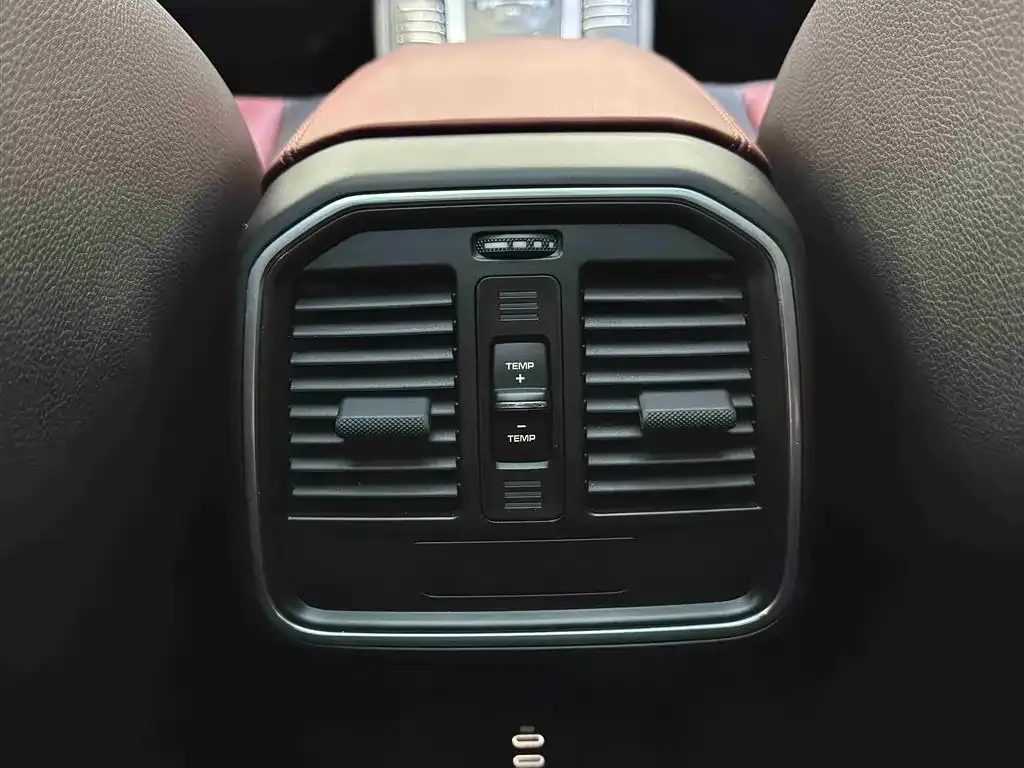 Porsche Macan 2021 из CN, фото 2