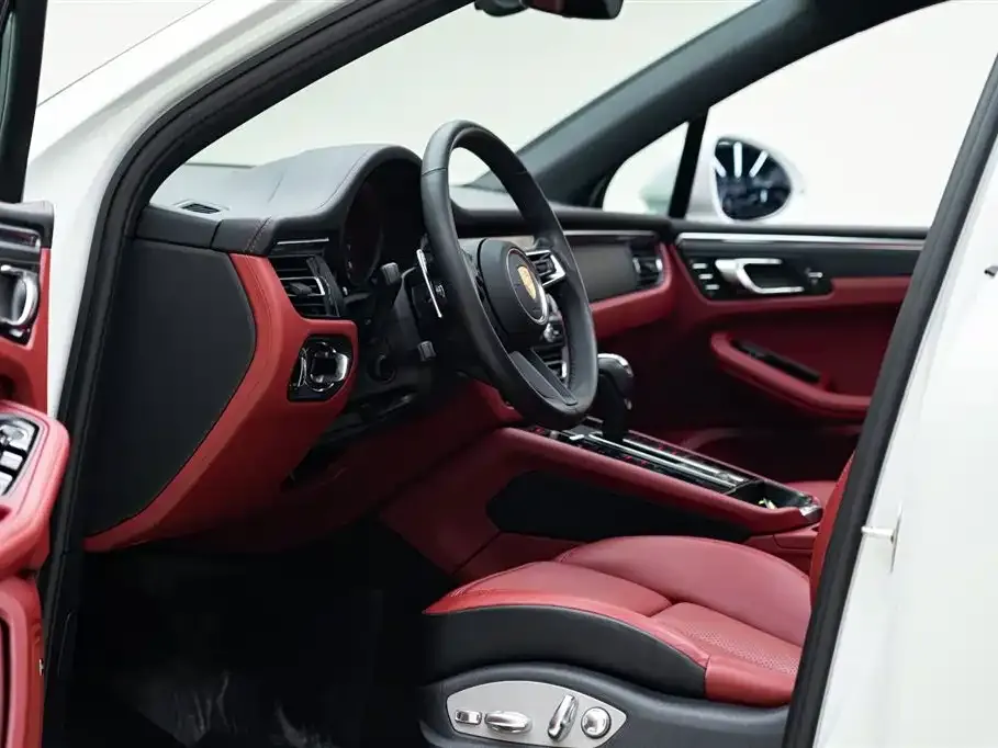 Porsche Macan 2024 из CN, фото 2