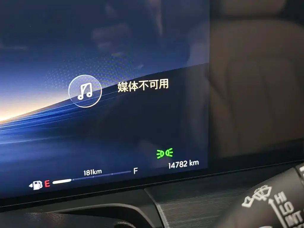 Buick GL8 2024 из CN, фото 2