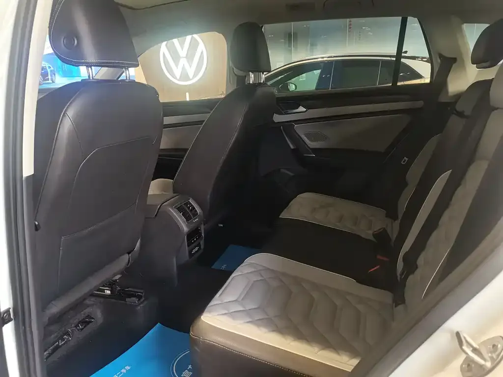 Volkswagen Tayron 2023 из CN, фото 4