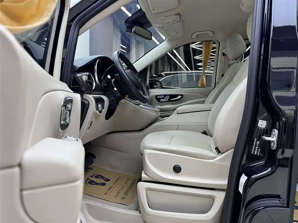 Mercedes-Benz V-Class 2021 из CN, фото 4