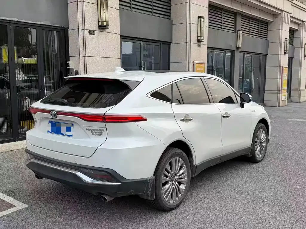 Toyota Harrier — фото 7