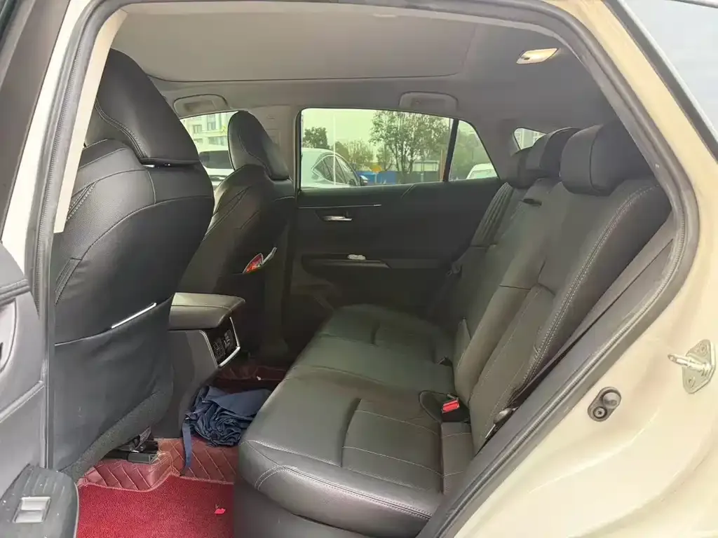 Toyota Harrier — фото 3