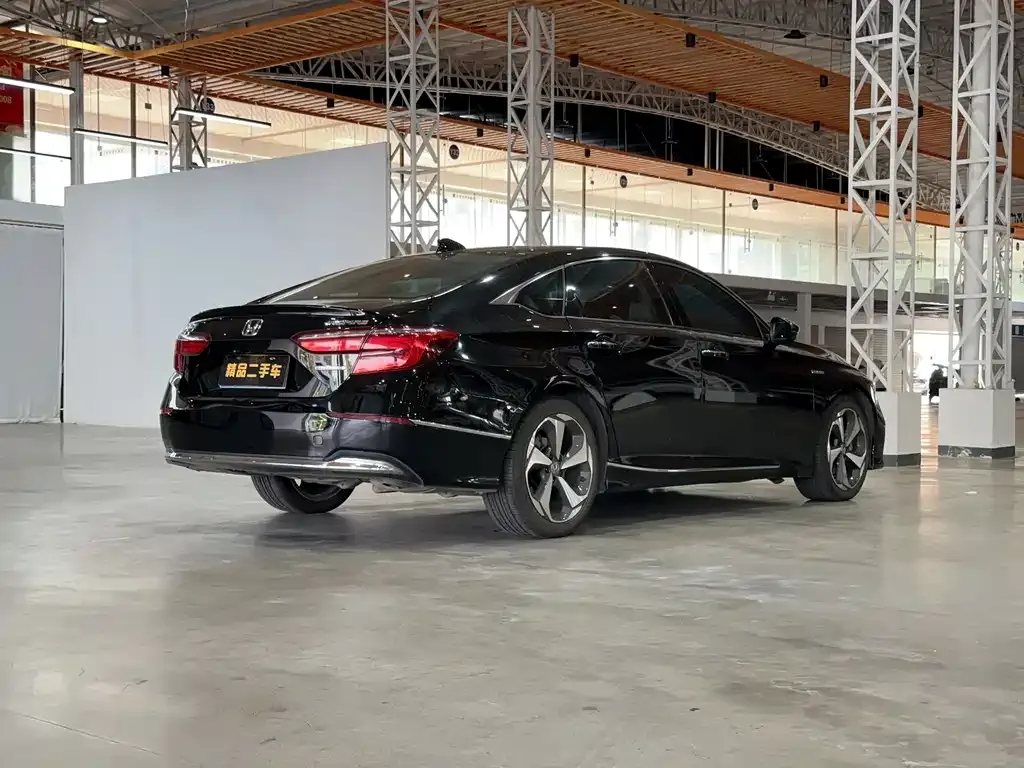 Honda Inspire 2021 из CN, фото 2