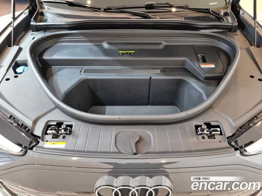 Audi Q6 e-tron 2025 из KR, фото 7