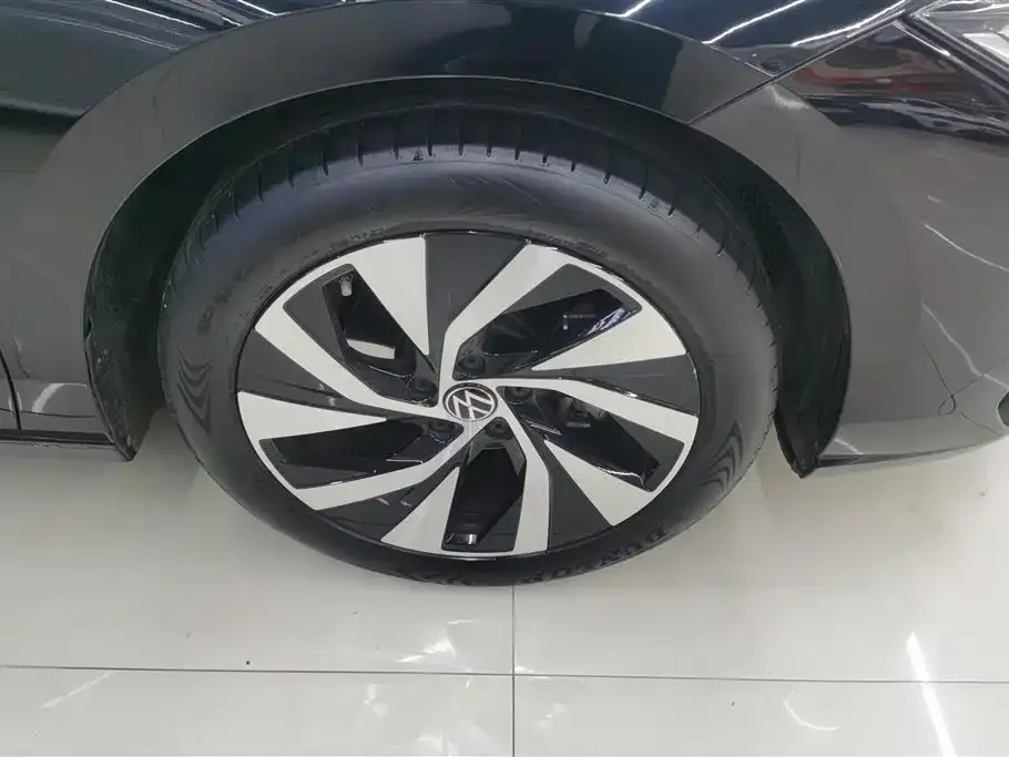 Volkswagen Passat 2025 из CN, фото 8