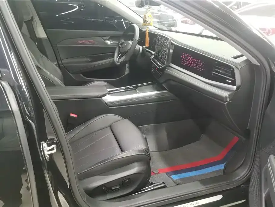 Volkswagen Passat 2025 из CN, фото 9