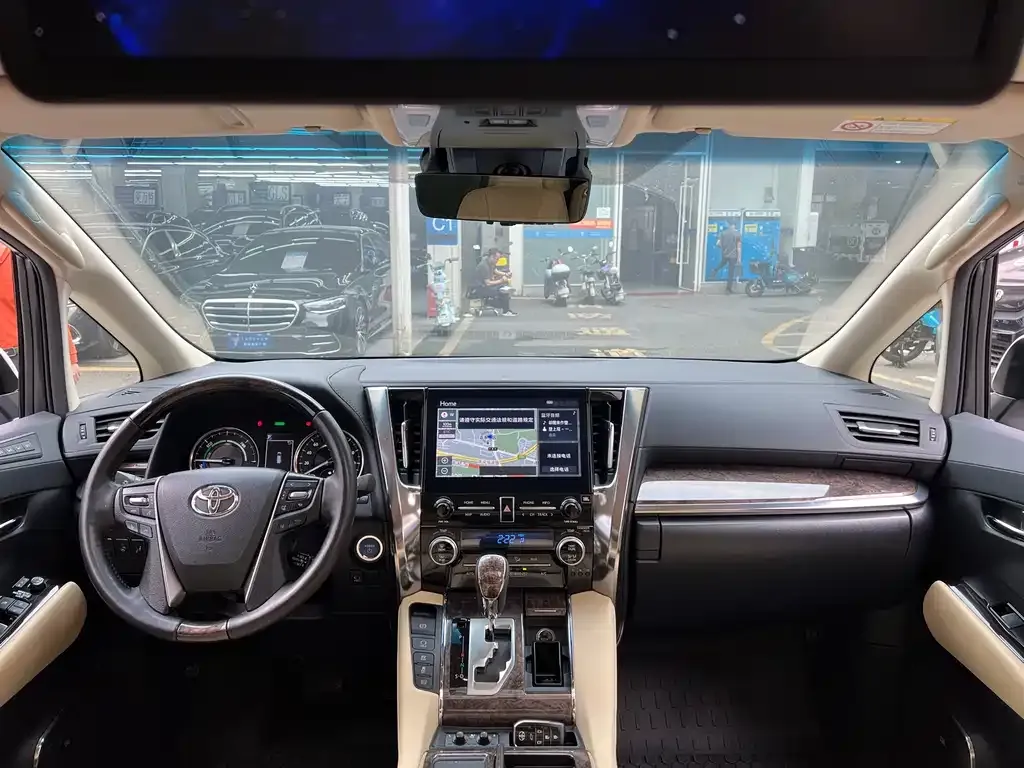 Toyota Alphard 2022 из CN, фото 7