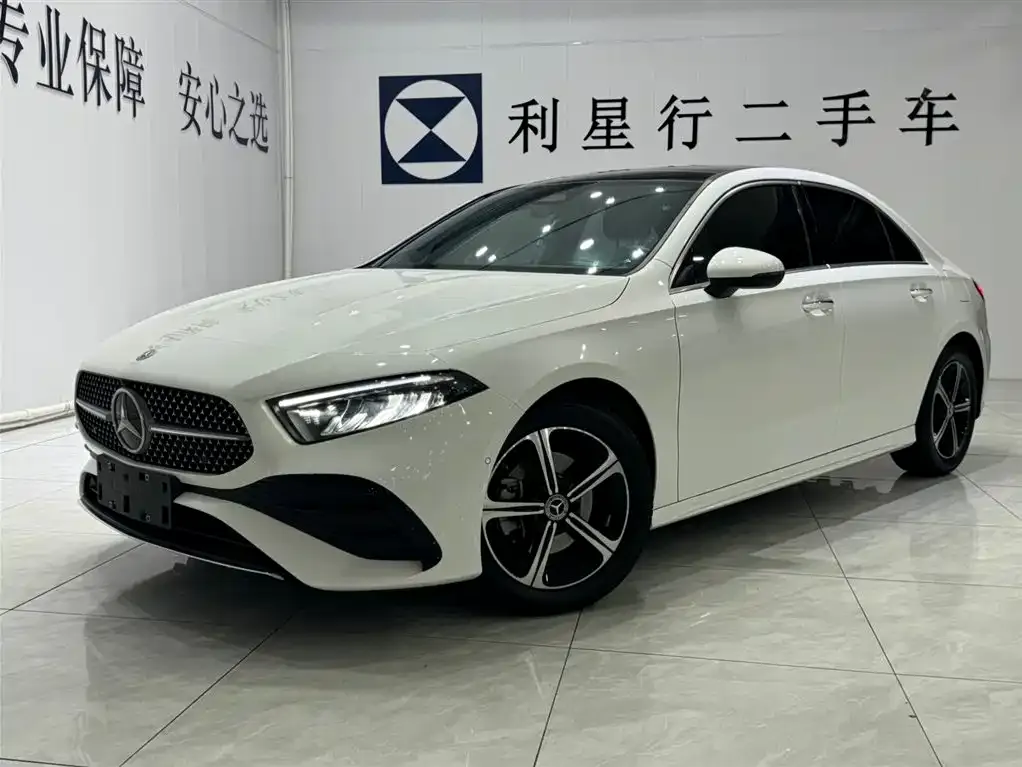Mercedes-Benz A-Class — фото 1