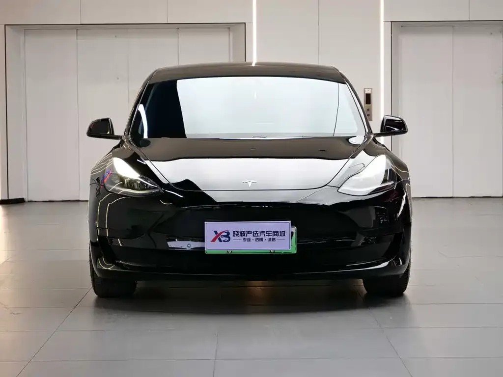 Tesla Model 3 — фото 9