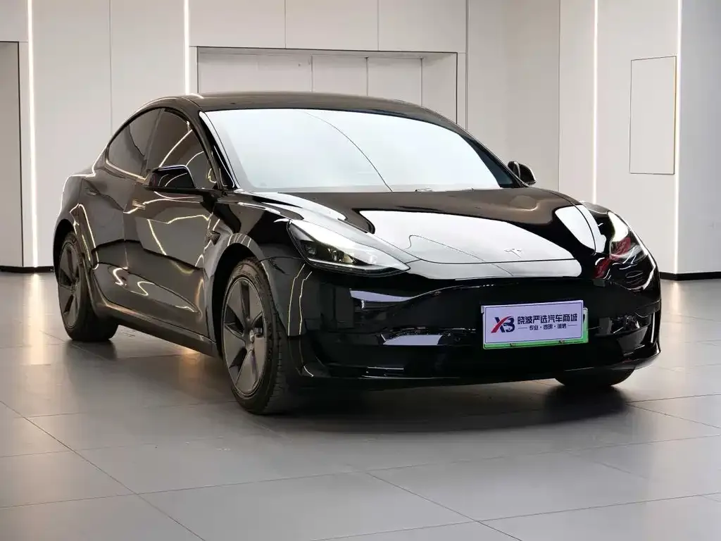 Tesla Model 3 — фото 3