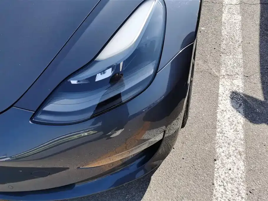 Tesla Model 3 — фото 10
