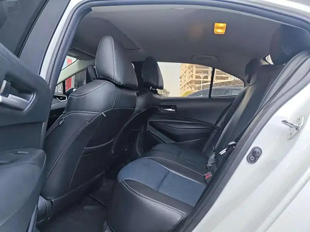 Toyota Corolla 2021 из CN, фото 2