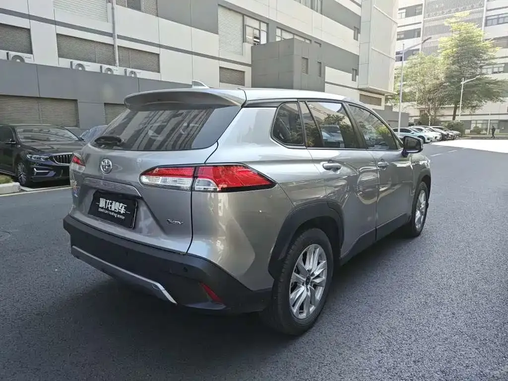 Toyota Corolla Cross — фото 3